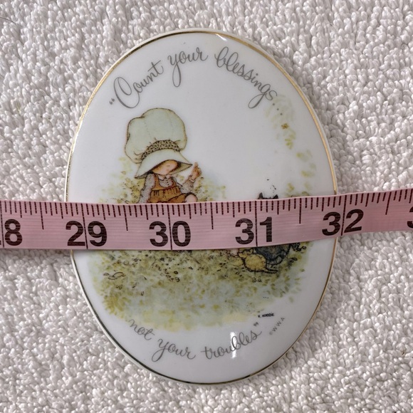 Vintage Holly Hobbie Ceramic Count Your Blessings Oval Trinket Wall Decor - Picture 4 of 8